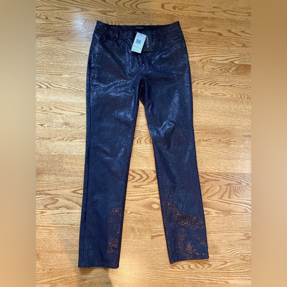 Lafayette 148 New York, black, curvy, sz 8, snake skin, shiny, mid rise pant NWT